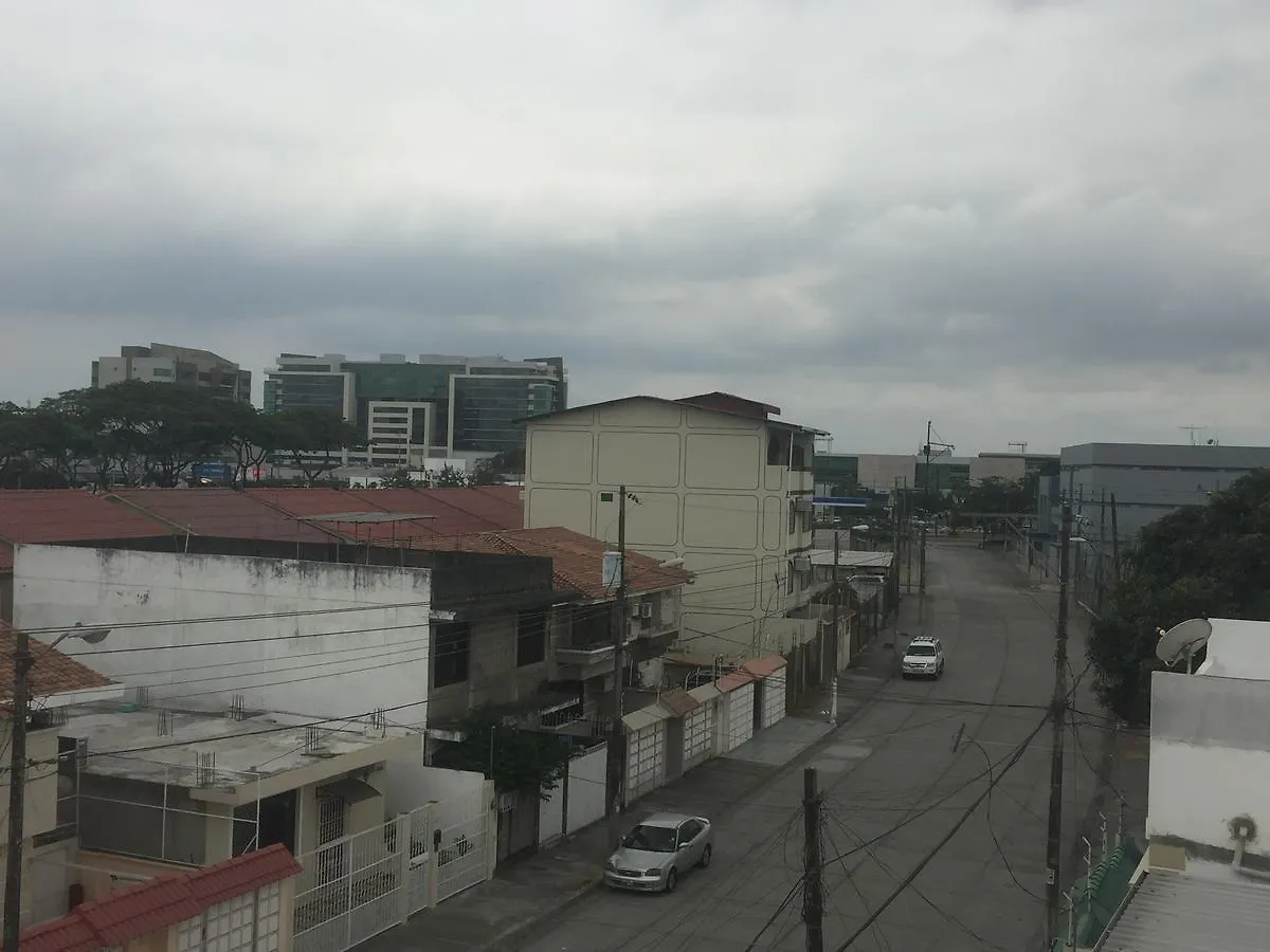 Pp Suite Guayaquil 0*,
